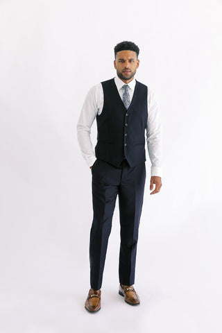 Black Solid Modern Fit Suit